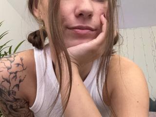 HotCaramelsDuo - Live porn &amp; sex cam - 26712890