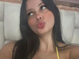 EmilyParkerr - Live porn &amp; sex cam - 26719010