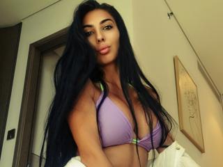 BrunetteBabe69 - Live Sex Cam - 26722778