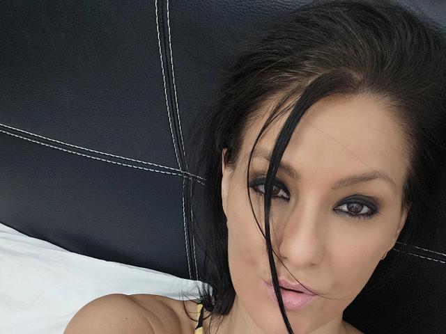JoliDanielle - Live Sex Cam - 26739302