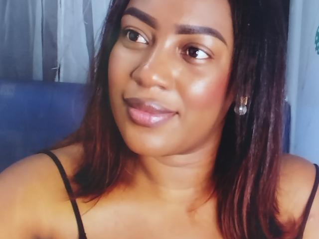 CharlotteBownm - Live sex cam - 26750782