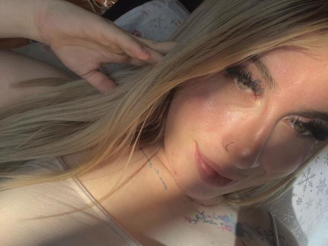 SammyViolet - Live porn &amp; sex cam - 26770179