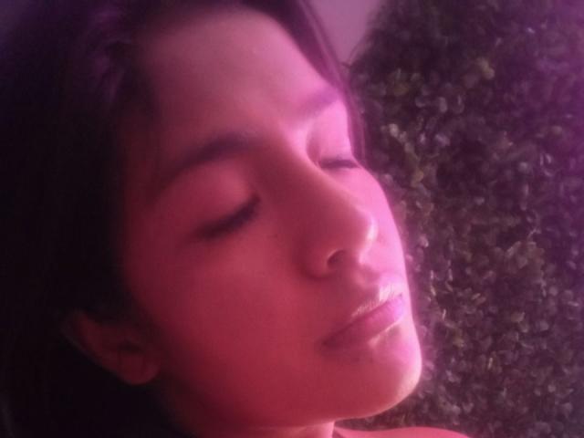 ArianithaXox - Live porn &amp; sex cam - 26781981