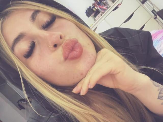 SammyViolet - Live porn &amp; sex cam - 26799383