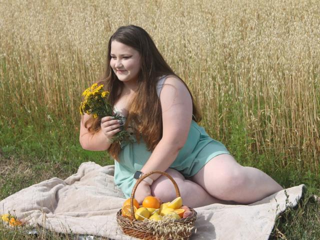 DaniellaGraceZZ - сексуальная веб-камера в реальном времени - 26799404