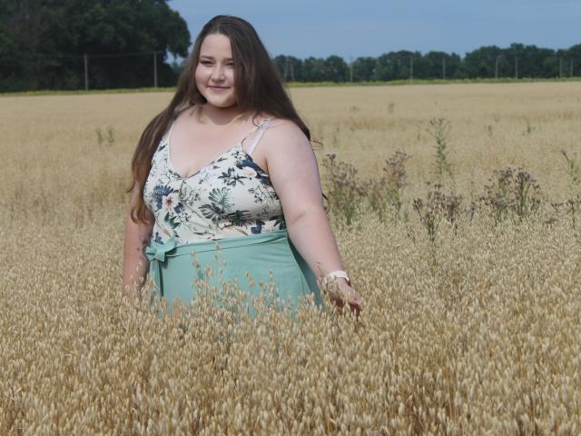 DaniellaGraceZZ - Live porn &amp; sex cam - 26799425