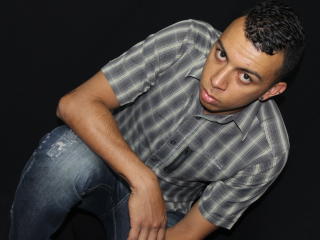 GiovaniRandyHot - Chat nude with a black hair Homosexuals 