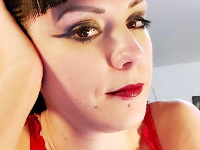 OrianaLaFrancaise - Élő pornó és szexkamera - 26802736