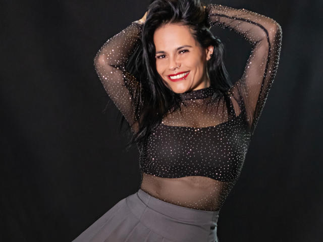 CharlotteCrofort - Live Sex Cam - 26808406