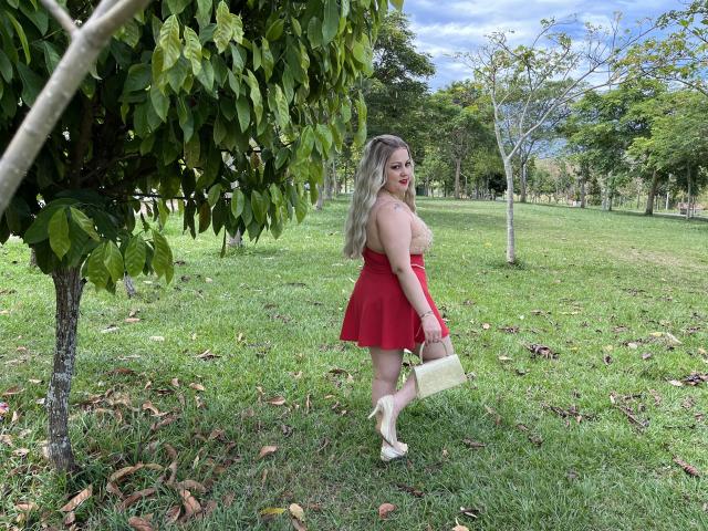 SamanthaGold - Sexe cam en vivo - 26810975