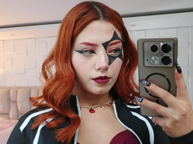 EmmaThomsonn - פורנו בשידור חי ומצלמת סקס - 26811990