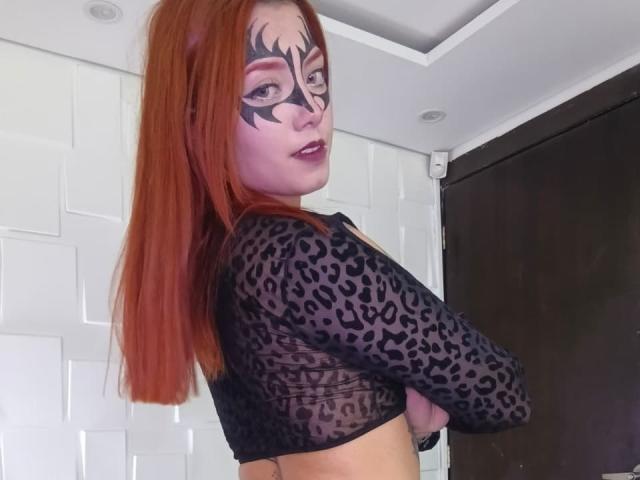 EmmaThomsonn - Live porn &amp; sex cam - 26812025