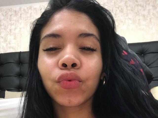 EmaGarces - Live sex cam - 26815420