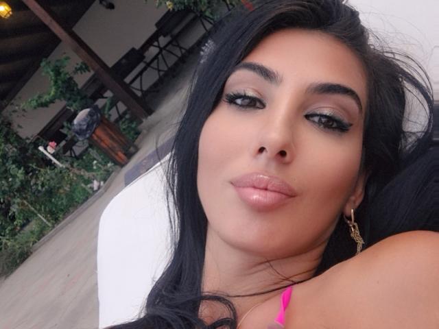 BrunetteBabe69 - Live sex cam - 26824338