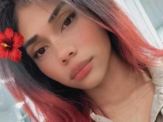 LaurenSimmos69 - Live Sex Cam - 26834124