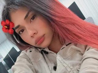 LaurenSimmos69 - Live Sex Cam - 26834222