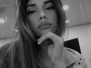 LaurenSimmos69 - Live Sex Cam - 26834264