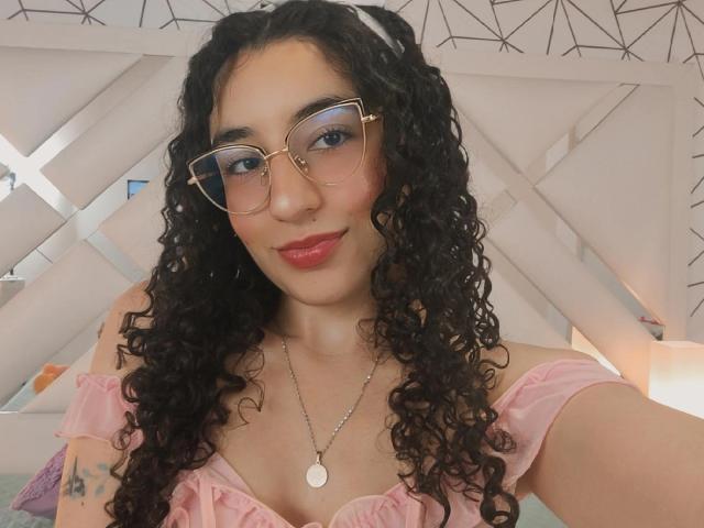 MaddieRousse - Sexe cam en vivo - 26851302