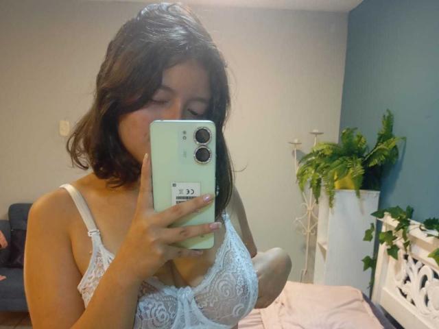 SaraiiAngel - Live sex cam - 26888773