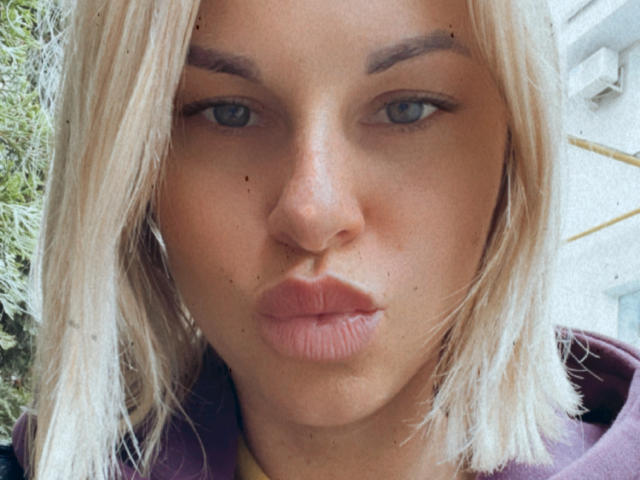 BelleLisaG - Live porn &amp; sex cam - 26902269