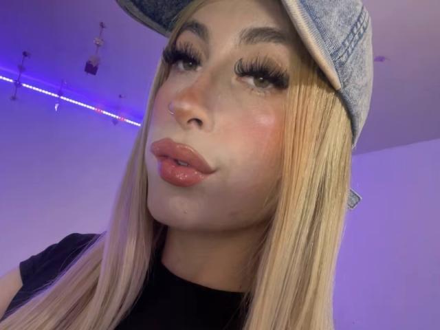 SammyViolet - Live sex cam - 26902780