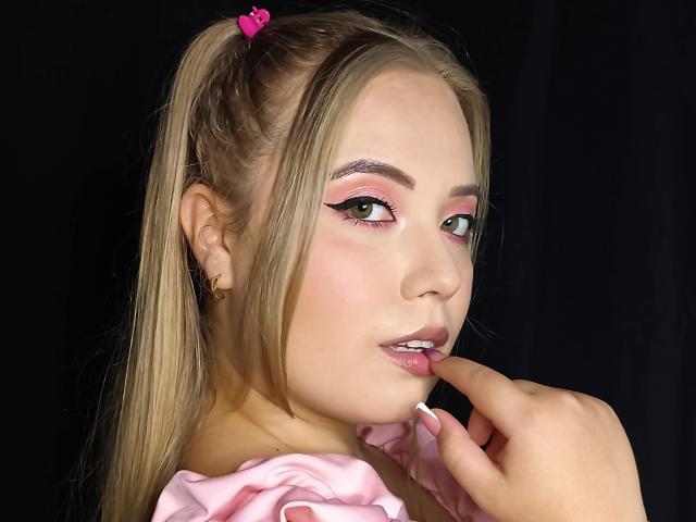 ZoeTobon69 - Live Sex Cam - 26906637
