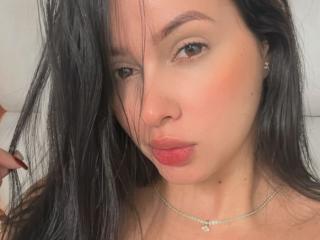 EmilyParkerr - Live porn &amp; sex cam - 26925075