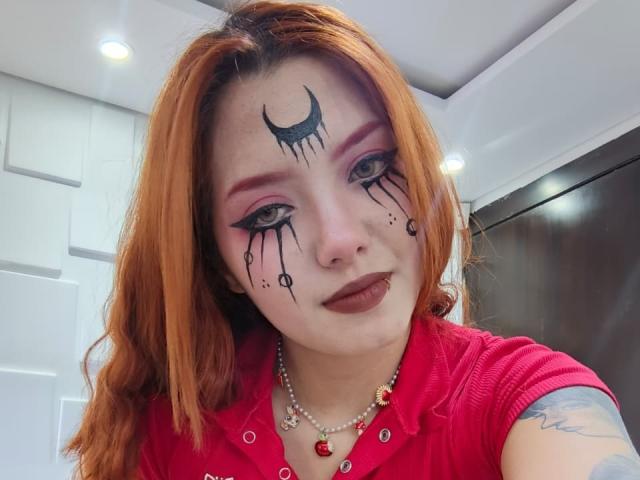 EmmaThomsonn - Live sex cam - 26950849