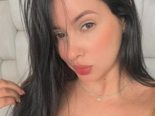 EmilyParkerr - Live porn &amp; sex cam - 26952641