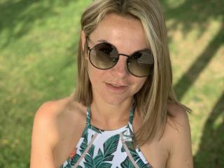 BelleLisaG - Live sex cam - 26957674