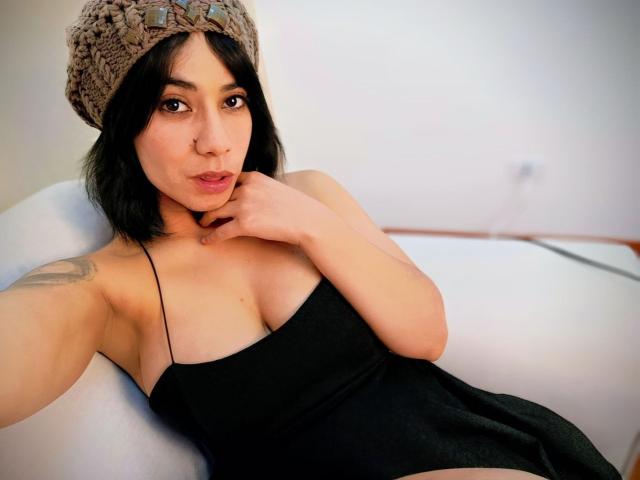 IvonnyJackson - Live porn &amp; sex cam - 26970098