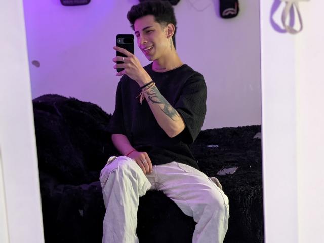 IanMonDumas - Live sex cam - 26974118