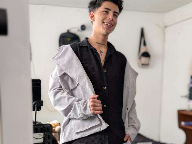 IanMonDumas - Live sex cam - 26974124