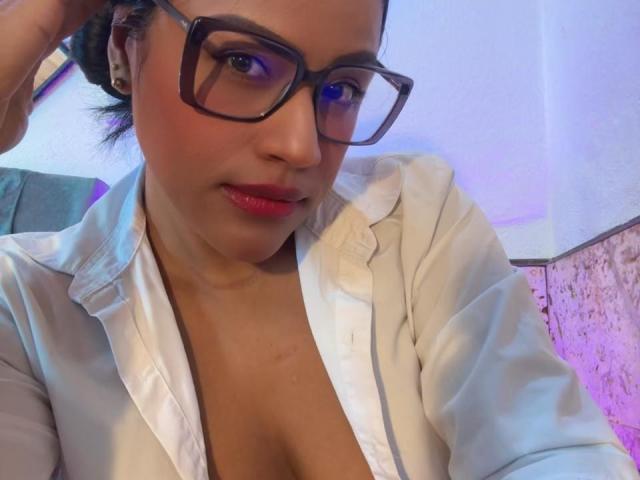 IvannaDuran - Sexe cam en vivo - 26975769