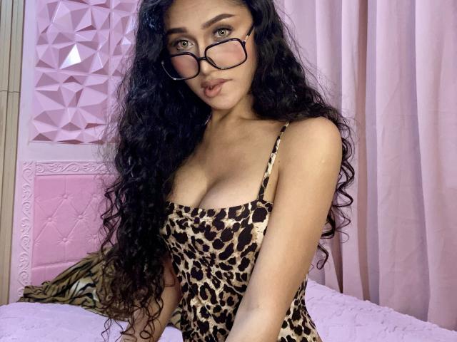 TheaLux - Live sex cam - 26982188