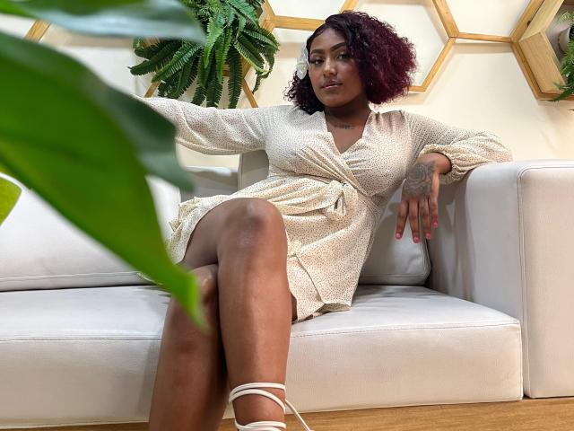 AmberQueeny - Live porn &amp; sex cam - 26984589