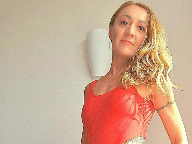 Irina-Faust-hot - Live sex cam - 26988327