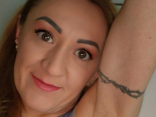 Irina-Faust-hot - Live porn &amp; sex cam - 26988334