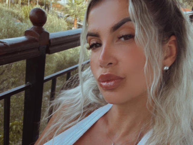 Lellie - Live porn &amp; sex cam - 27001712