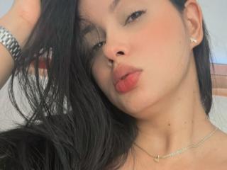 EmilyParkerr - Live porn &amp; sex cam - 27012639