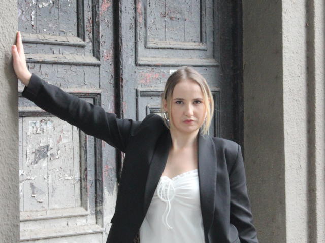 SofieBloom - Camera khiêu dâm &amp; quyến rũ trực tiếp - 27015021