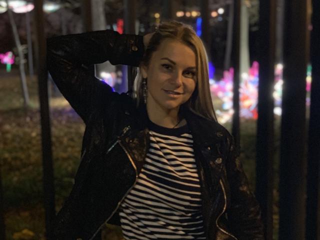 BelleLisaG - Camera khiêu dâm &amp; quyến rũ trực tiếp - 27016379