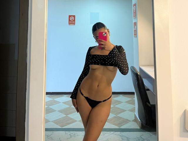 SienaReign - Élő pornó és szexkamera - 27024441