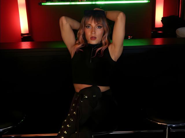 MegandoSantoss - Sexe cam en vivo - 27034031