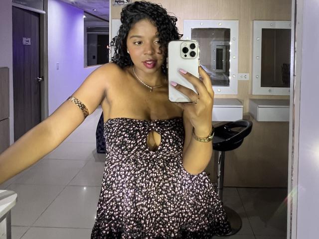 LisaMendez - Sexe cam en vivo - 27040912