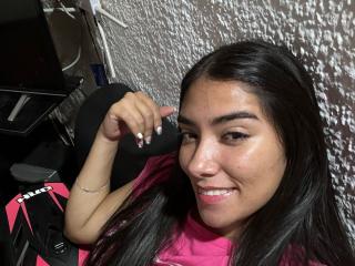 SharonKlart - Live Sex Cam - 27045637