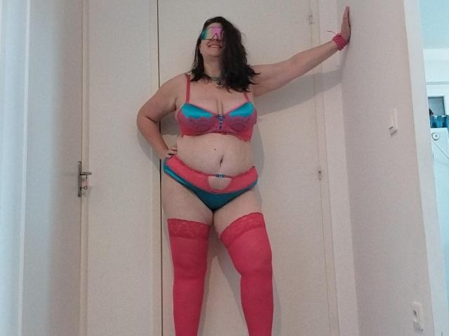 LiliChattePoilue - Live sexe cam - 27046092