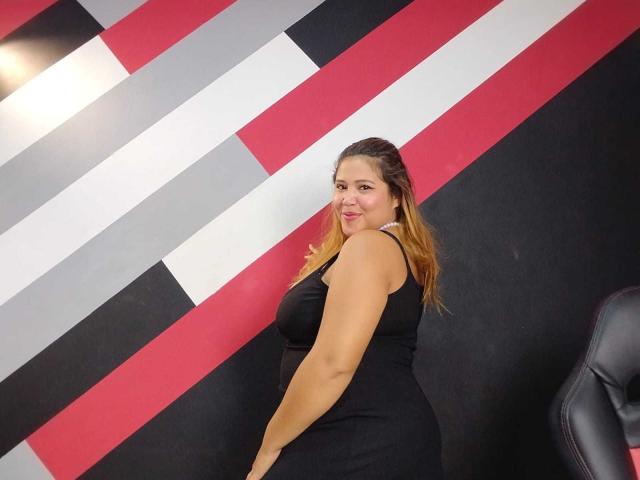 IamAhYours - Live porn &amp; sex cam - 27046477