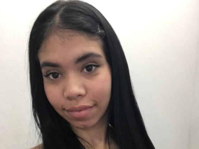 EmaGarces - Live sexe cam - 27069430