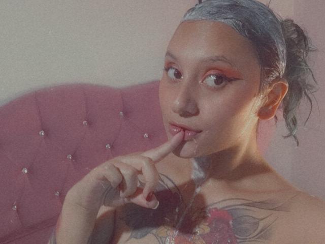 Milanixon - Live sex cam - 27090339